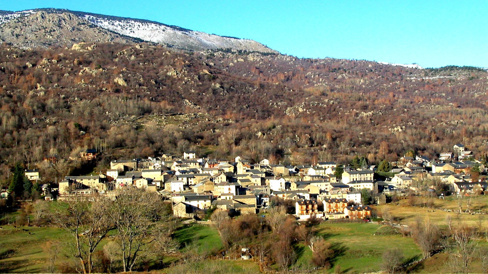 Vista del pueblo de Dorres
